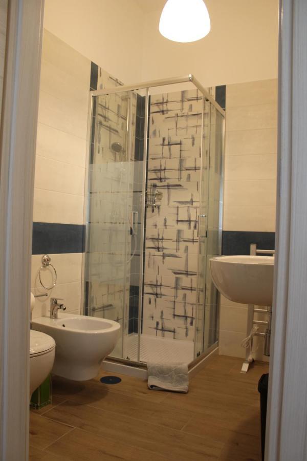 Coco & Lisbeth Bed And Breakfast Brindisi Bagian luar foto