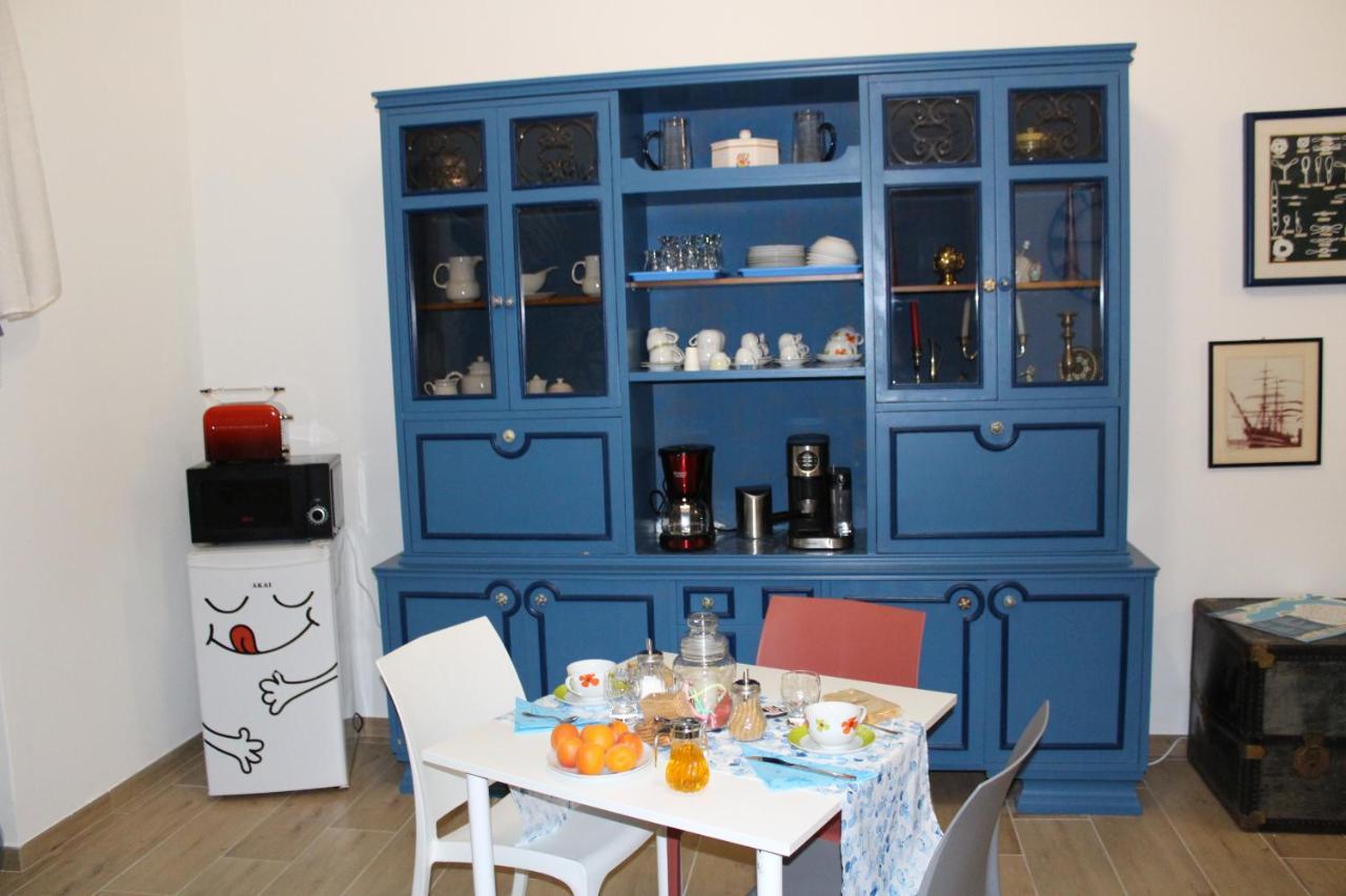 Coco & Lisbeth Bed And Breakfast Brindisi Bagian luar foto
