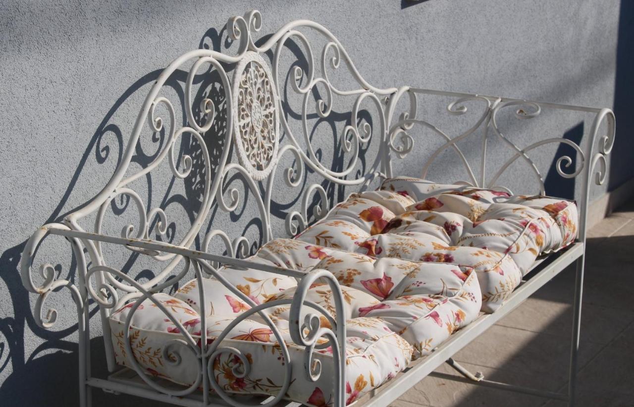 Coco & Lisbeth Bed And Breakfast Brindisi Bagian luar foto