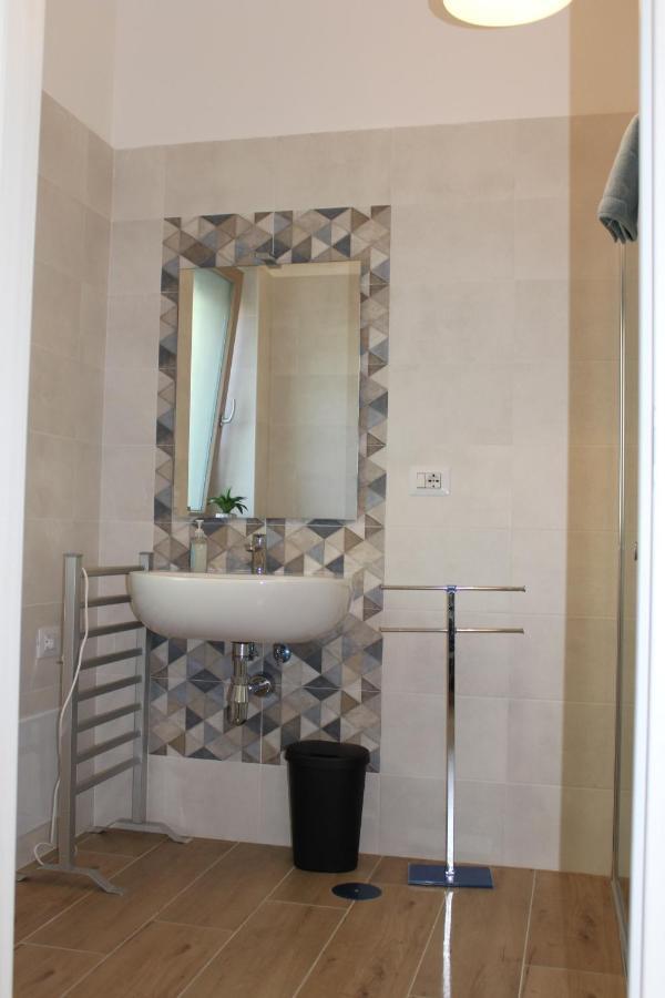 Coco & Lisbeth Bed And Breakfast Brindisi Bagian luar foto