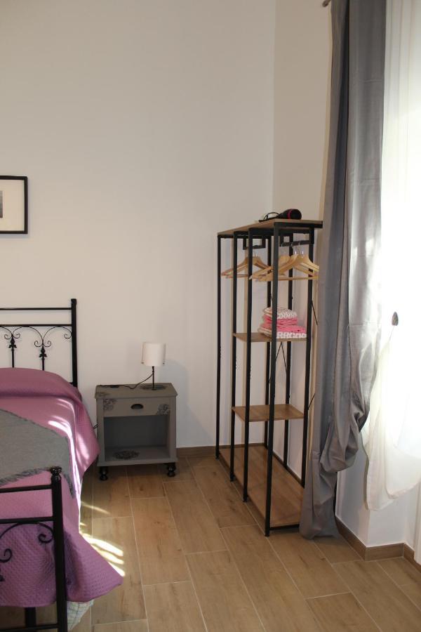 Coco & Lisbeth Bed And Breakfast Brindisi Bagian luar foto