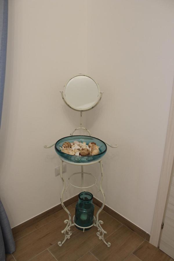 Coco & Lisbeth Bed And Breakfast Brindisi Bagian luar foto