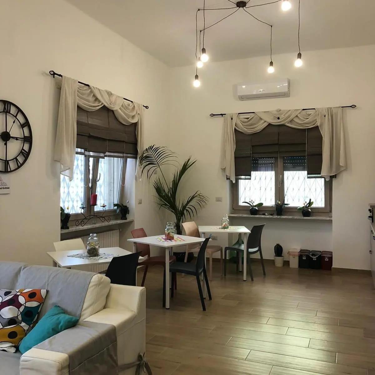 Coco & Lisbeth Bed And Breakfast Brindisi Bagian luar foto